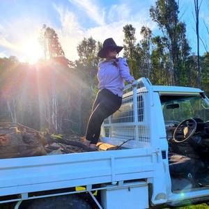 Meet your Posher, Ashy